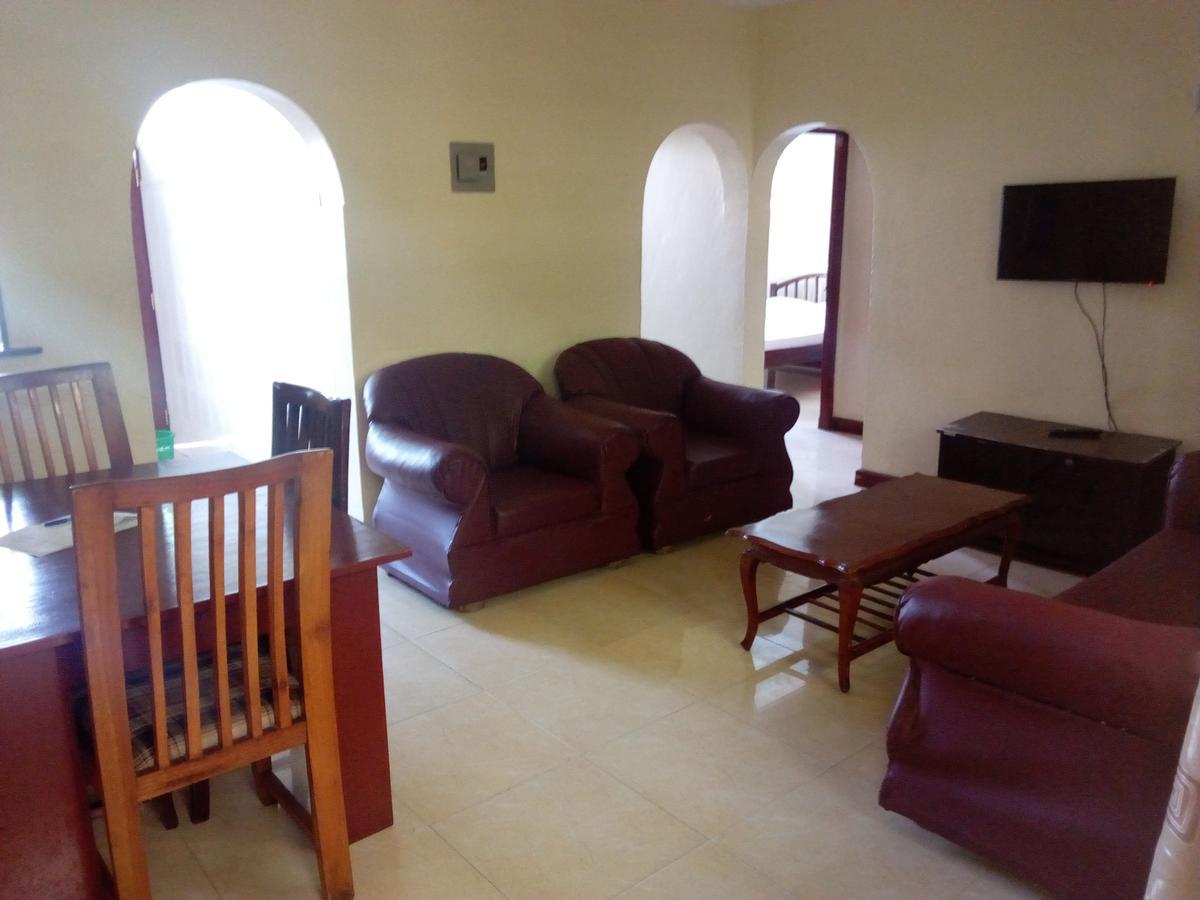 Prestige Leisure Hotel Mtwapa Buitenkant foto