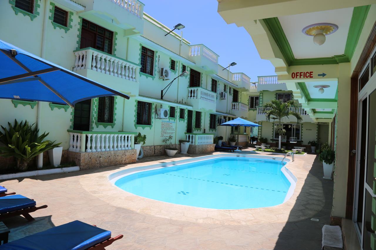 Prestige Leisure Hotel Mtwapa Buitenkant foto